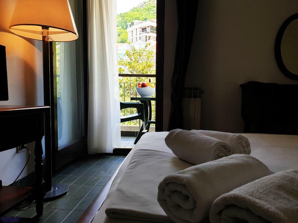 Hotel Sumadija Rafailovici Becici  Bagian luar foto