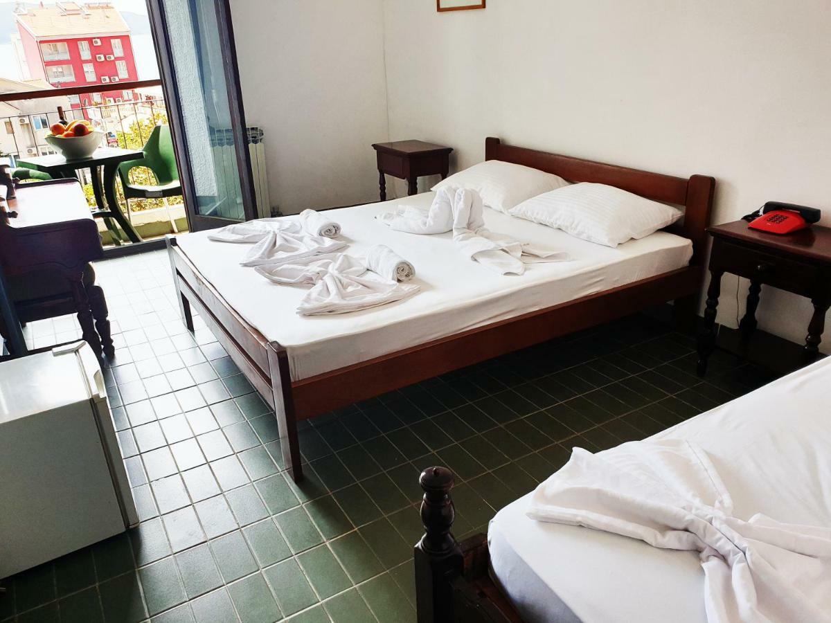Hotel Sumadija Rafailovici Becici  Bagian luar foto